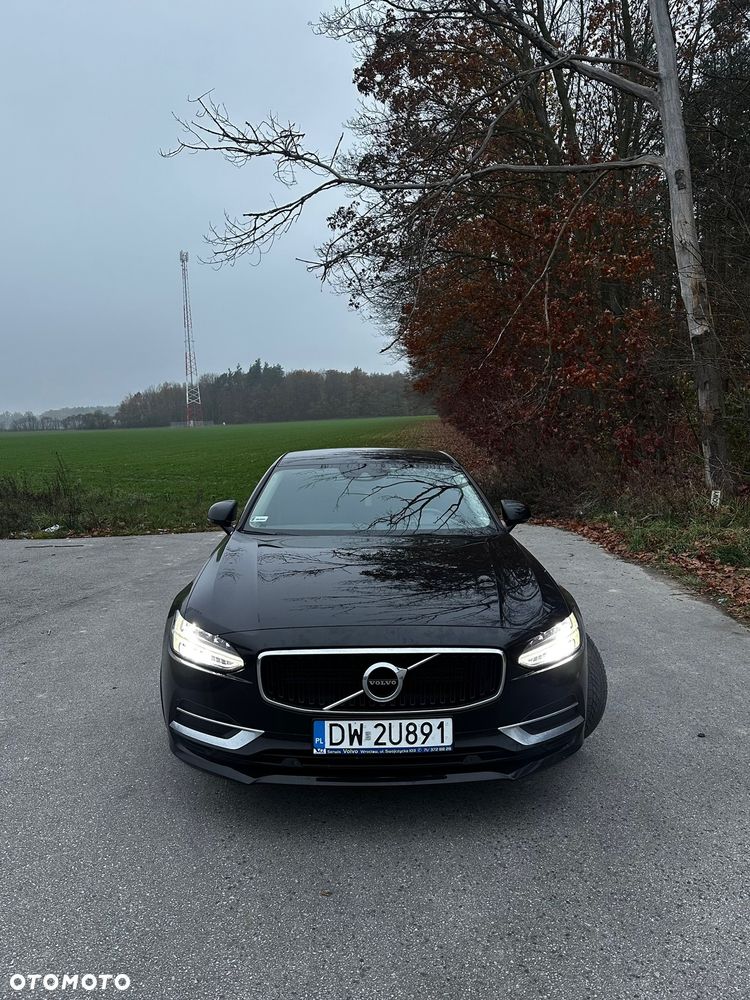 Volvo S90 - 2