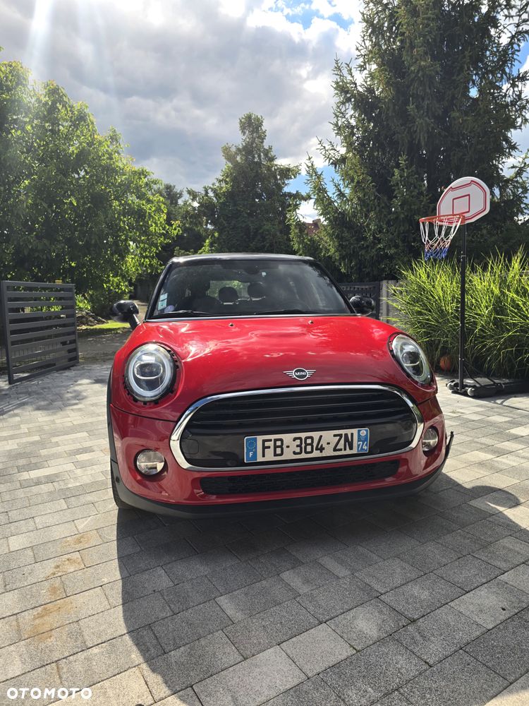 MINI Cooper Essential Trim - 2