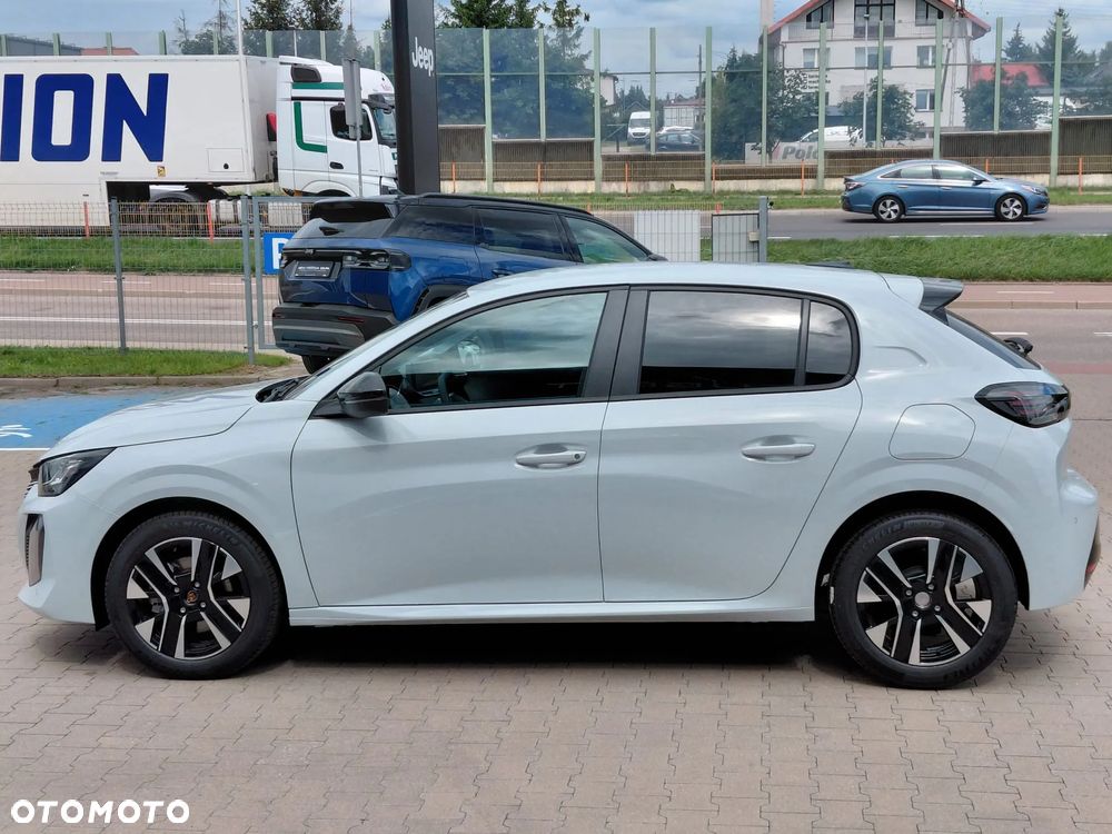 Peugeot 208 - 4