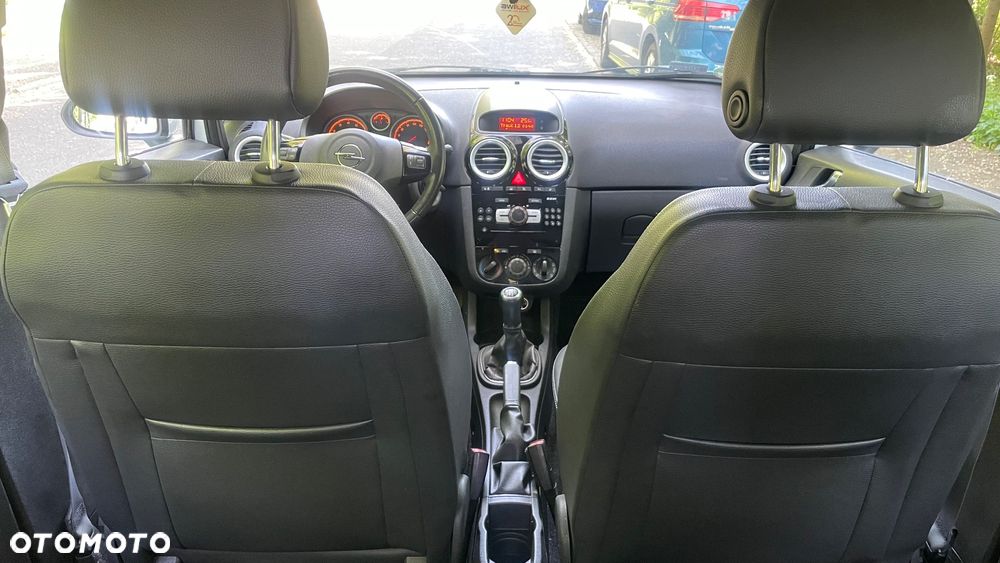 Opel Corsa - 8