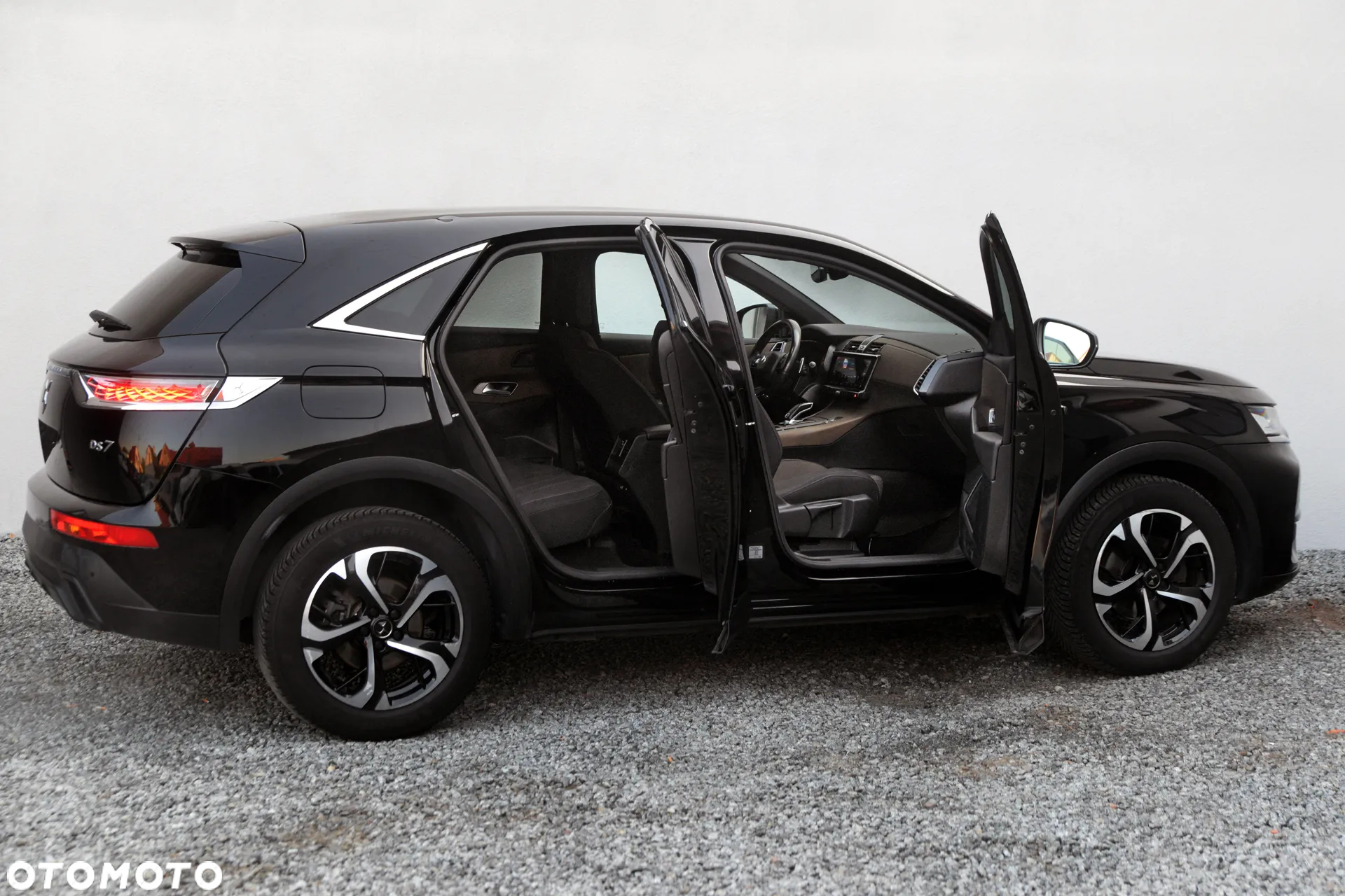 DS Automobiles DS 7 Crossback 1.5 BlueHDi Performance Line + - 26