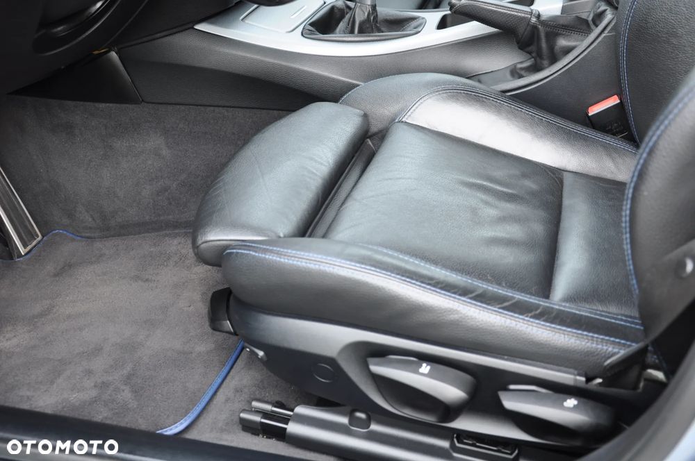 BMW Seria 3 320d - 13