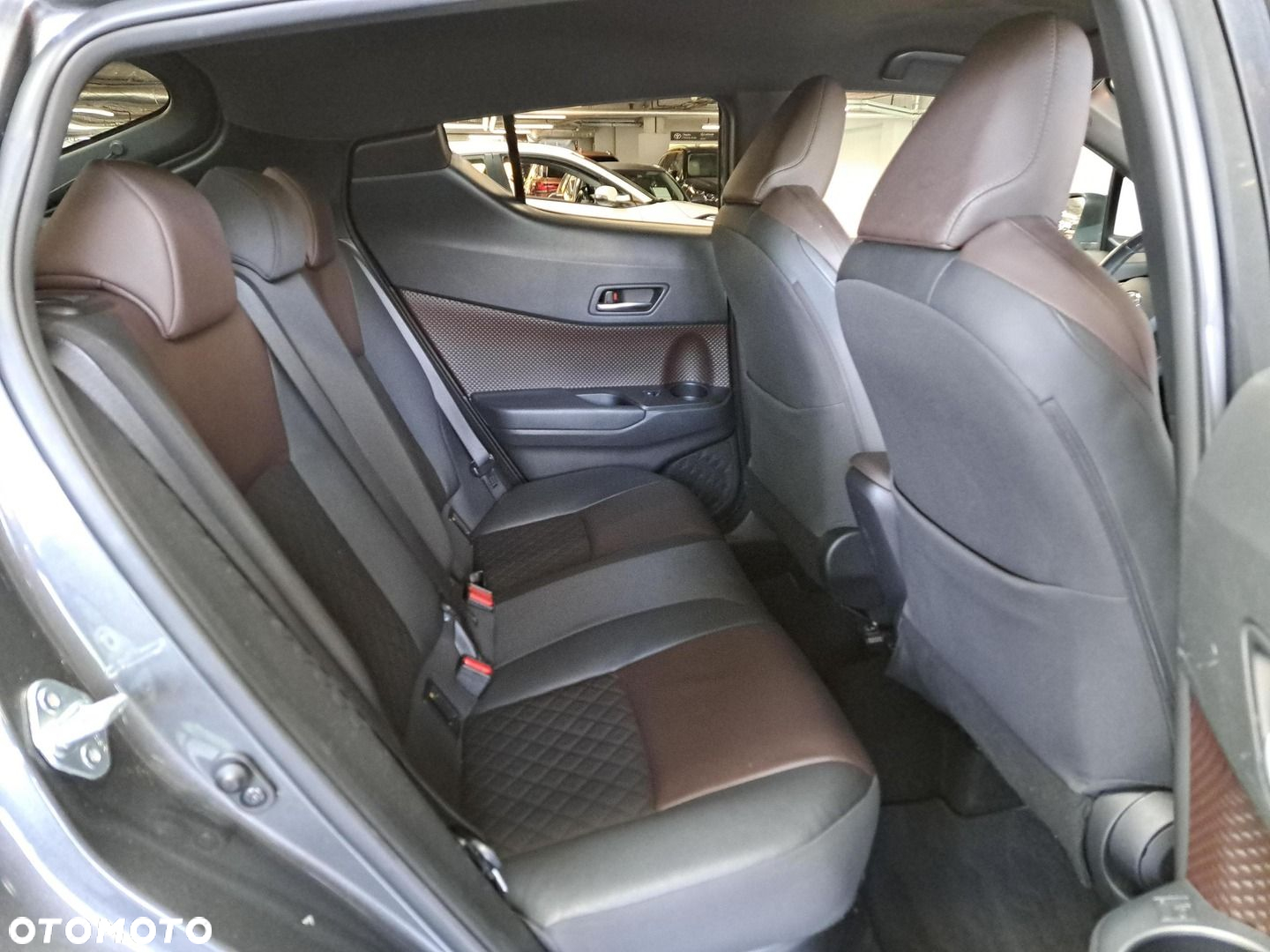 Toyota C-HR 1.8 Hybrid Prestige - 14