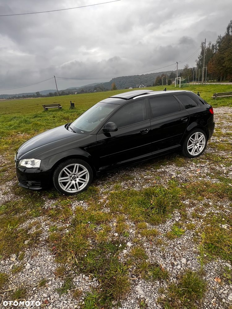 Audi A3 Sportback - 1
