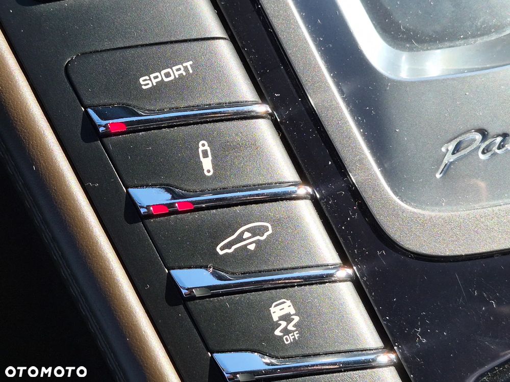 Porsche Panamera 4 Edition - 31