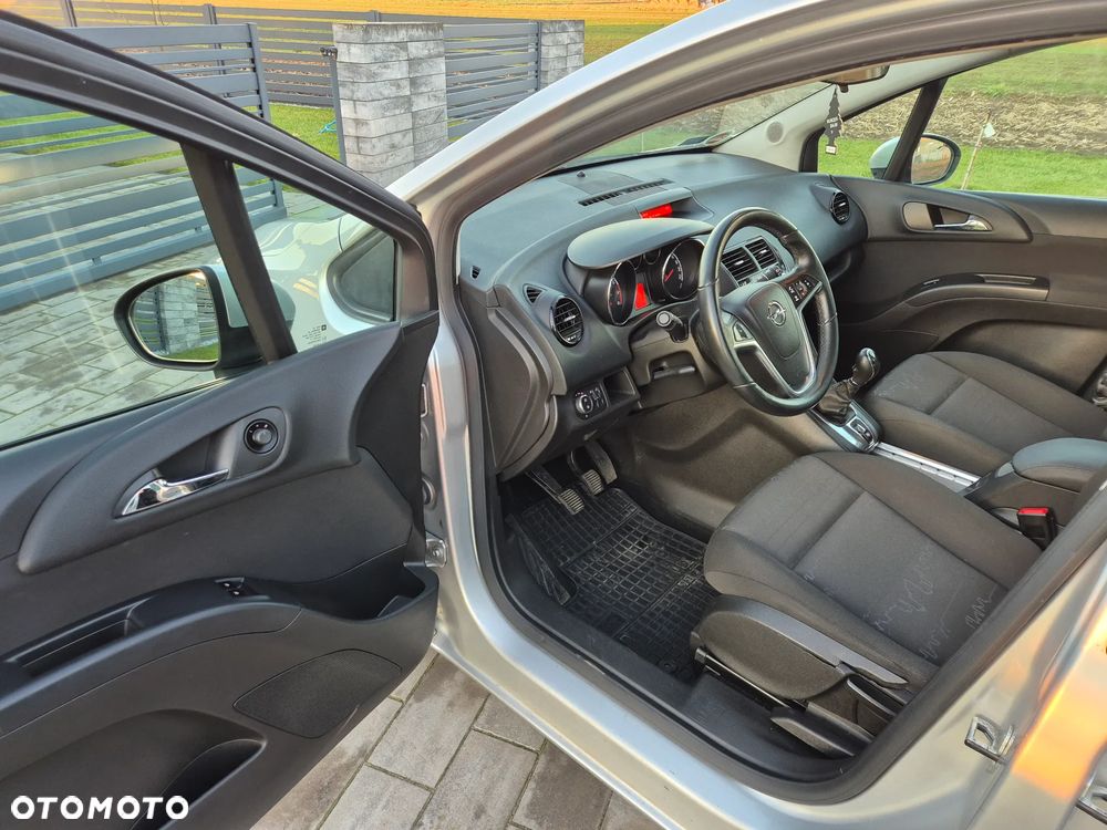 Opel Meriva - 11