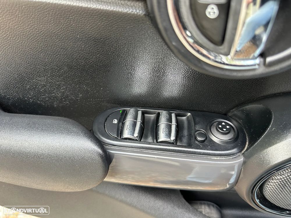 MINI 5 Portas Cooper D - 40