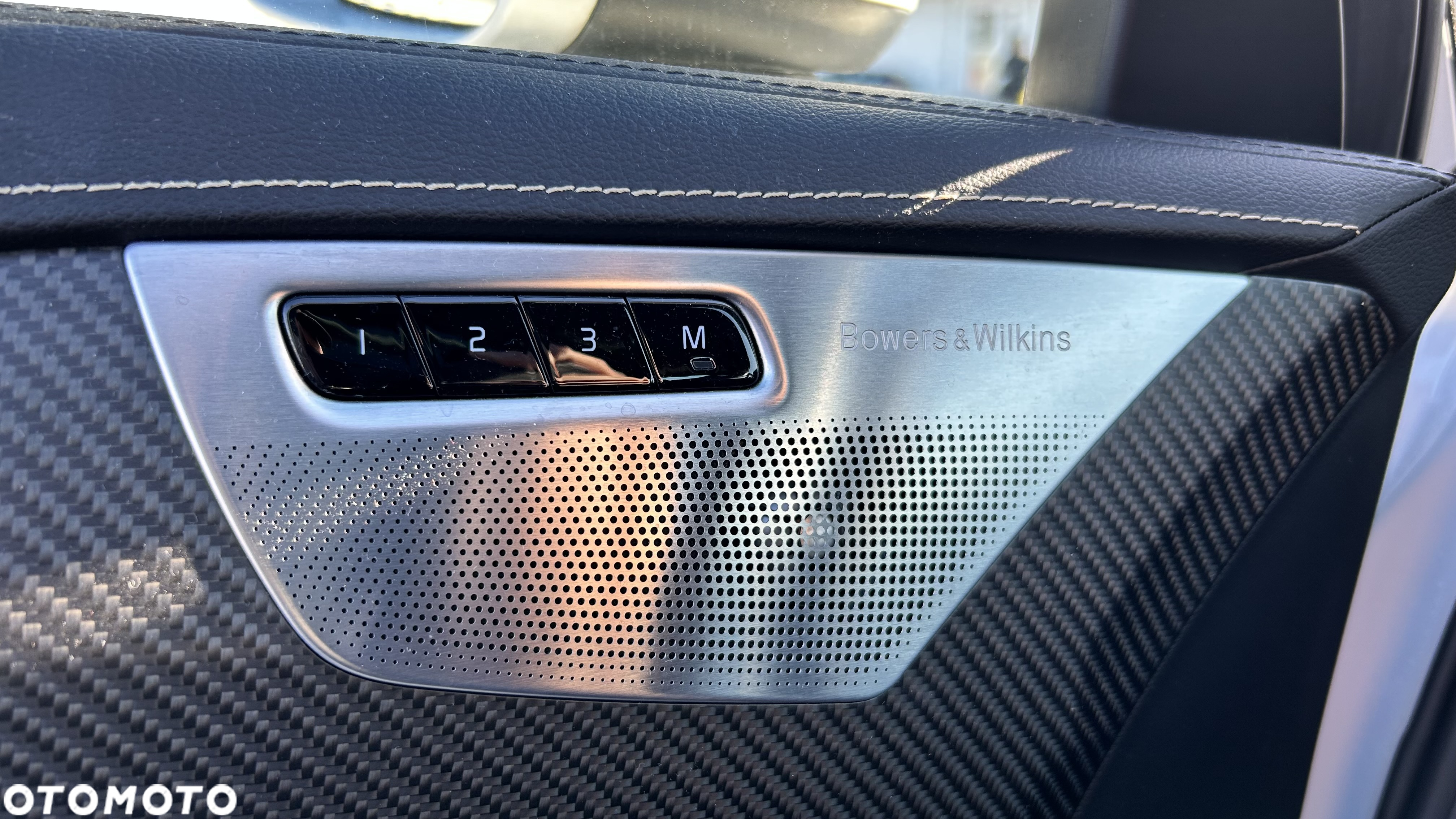 Volvo XC 90 D5 AWD R-Design 7os - 13