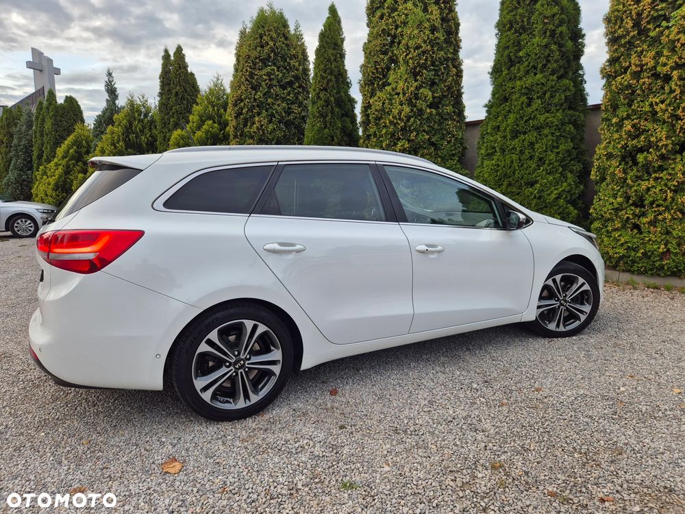 Kia Ceed 1.6 GDI ISG Spirit - 39