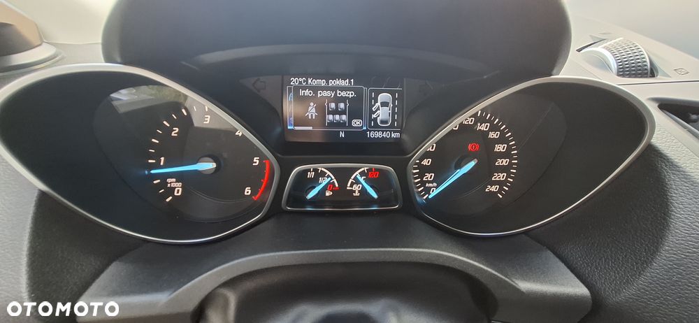 Ford Kuga - 17