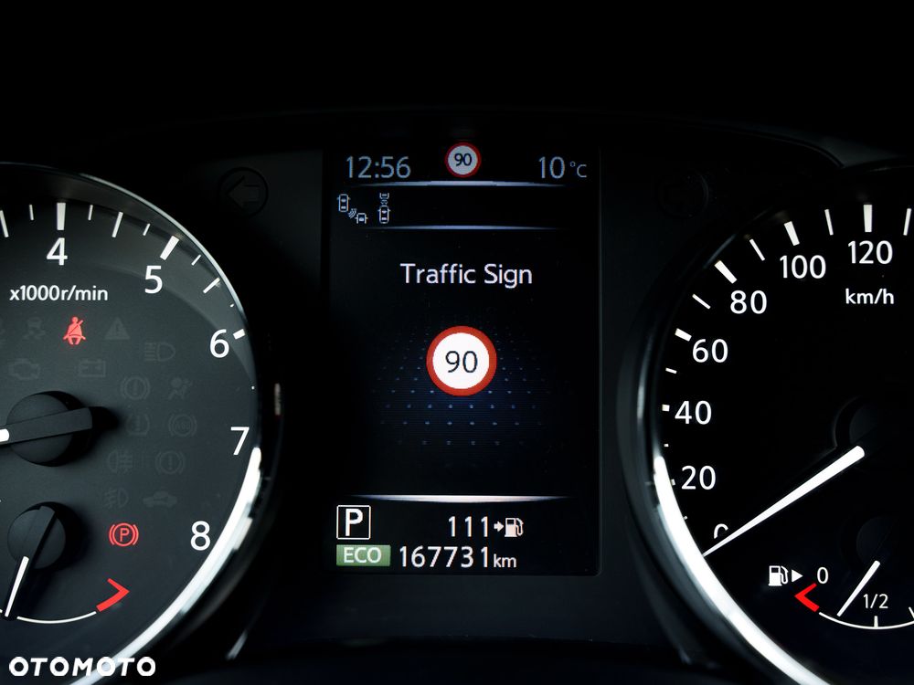 Nissan Qashqai 1.2 DIG-T TEKNA+ - 34