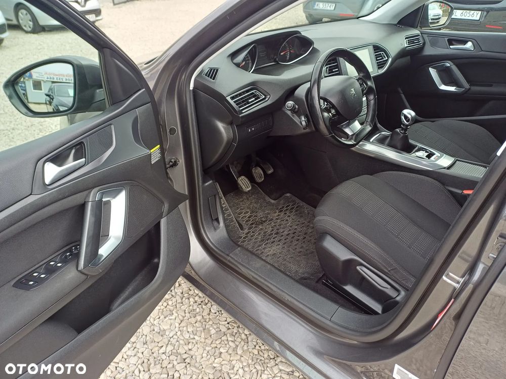 Peugeot 308 BlueHDi 120 Stop & Start Allure - 11