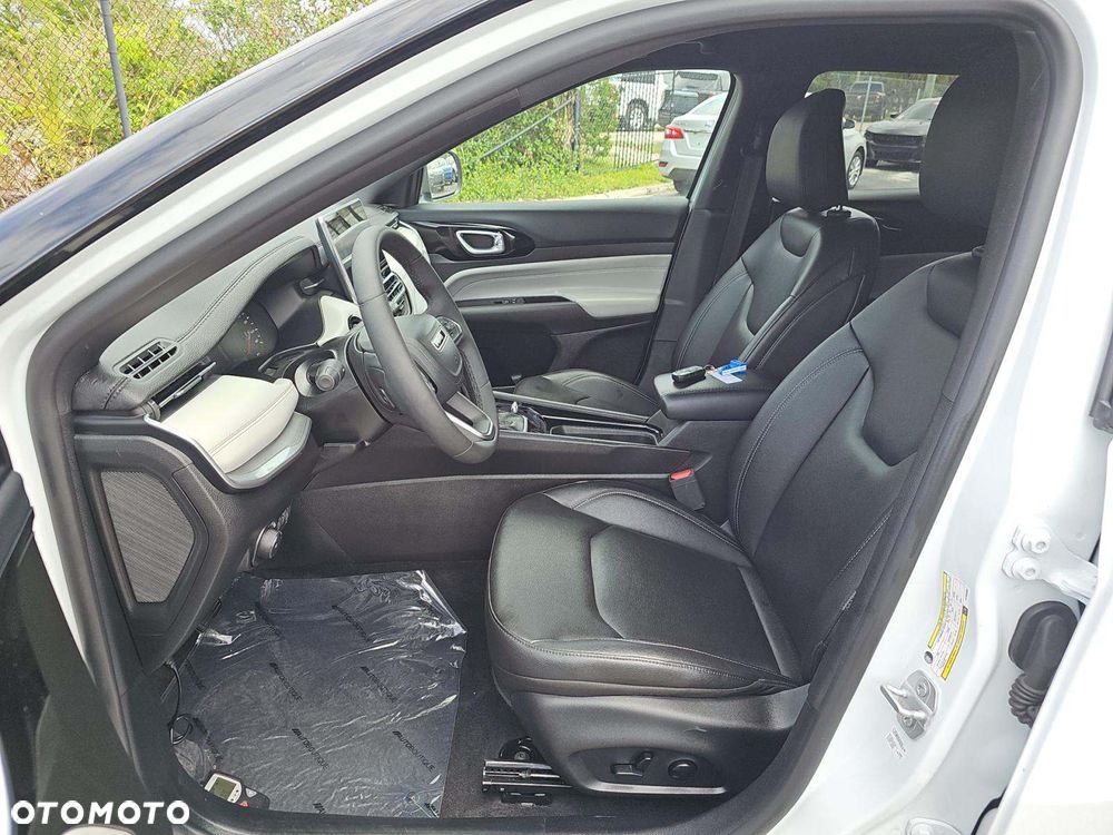 Jeep Compass - 6