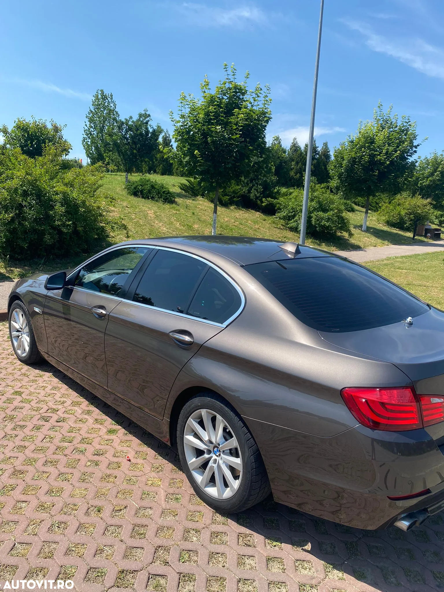 BMW Seria 5 520d - 6