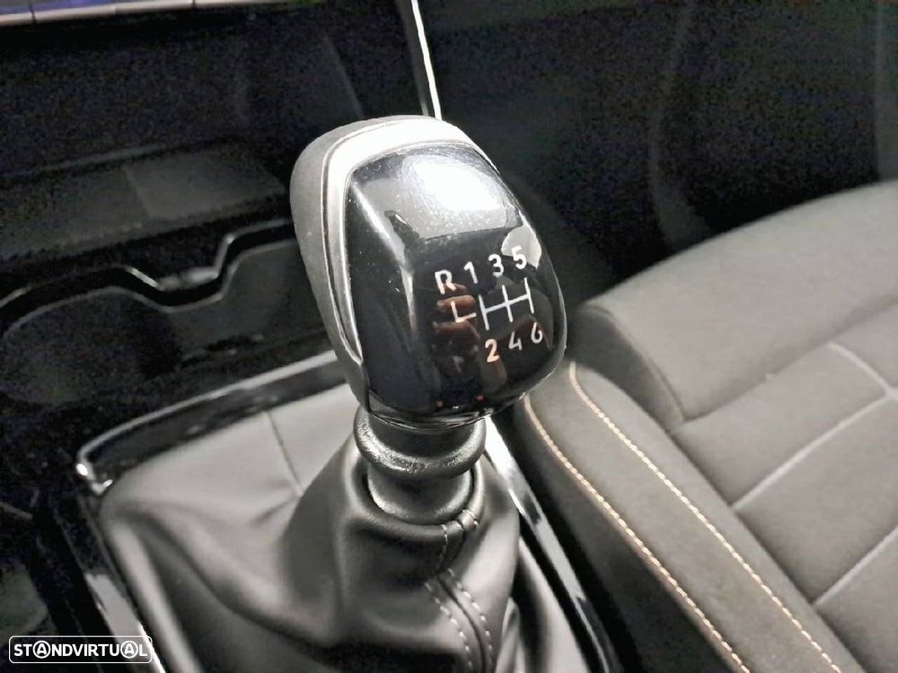 Citroën C3 Aircross 1.2 PureTech Plus - 19