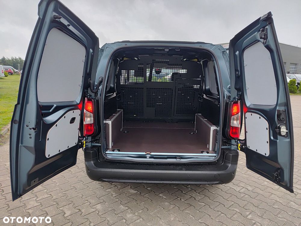 Opel Combo Cargo Combo Cargo L2 Załogowy 1.5 Diesel 131 KM AT8 - 13