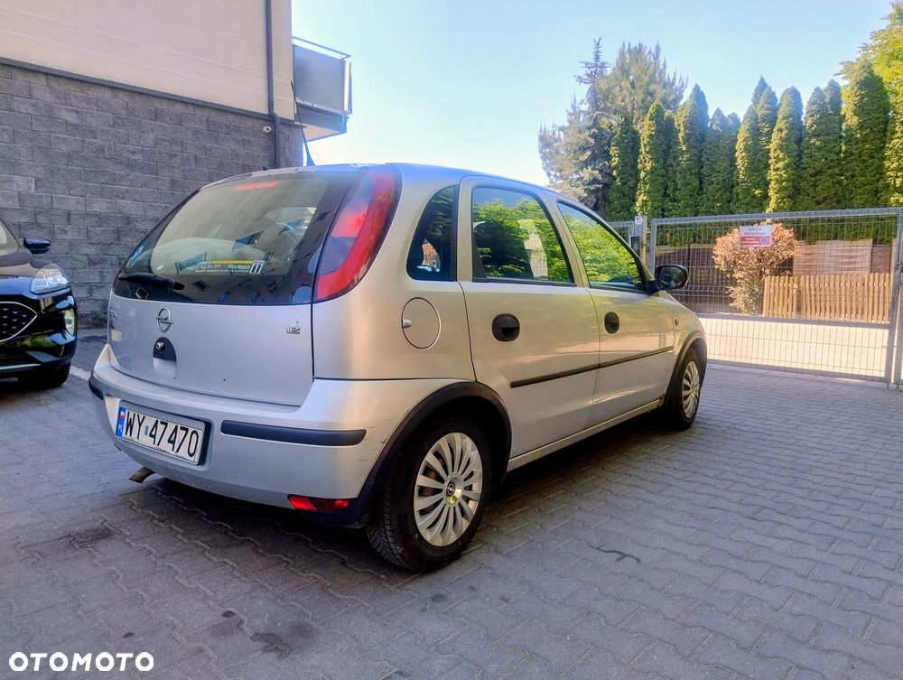 Opel Corsa 1.2 16V Essentia - 6