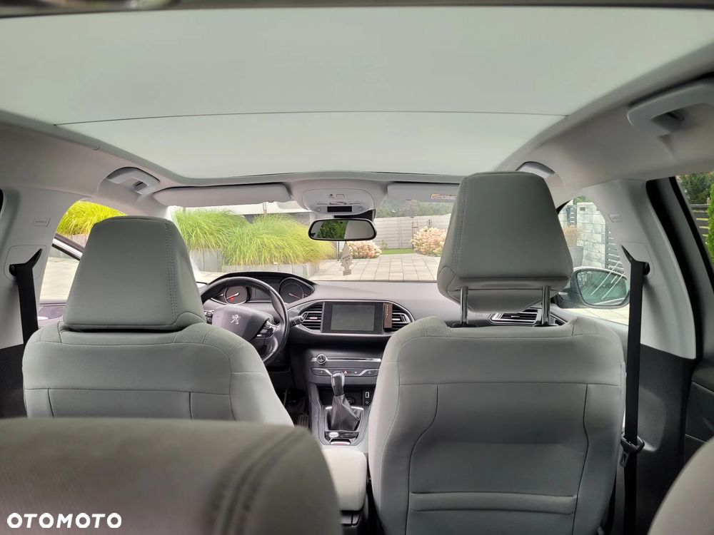 Peugeot 308 1.2 PureTech Allure S&S - 18