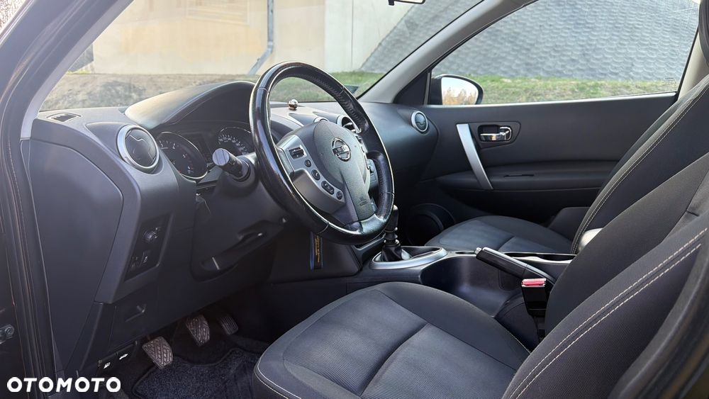 Nissan Qashqai 1.6 dCi DPF tekna - 8