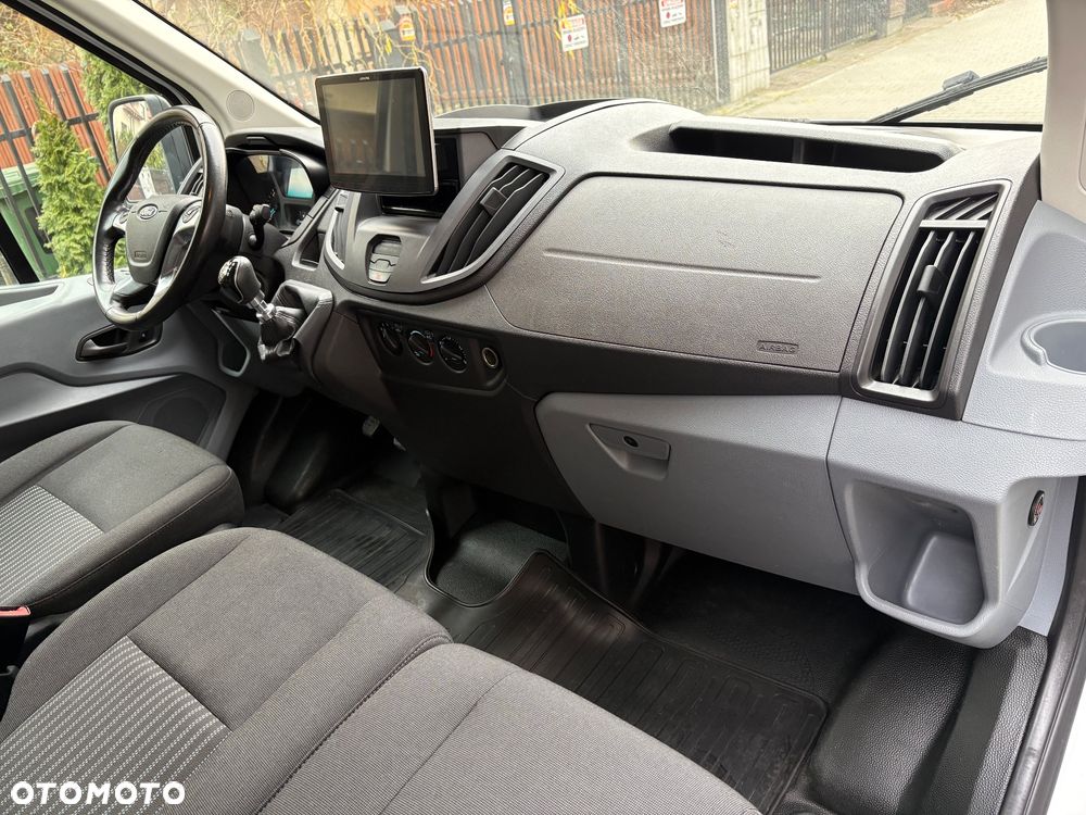 Ford Transit - 23