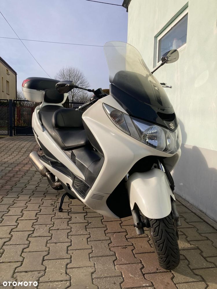 Suzuki Burgman - 6