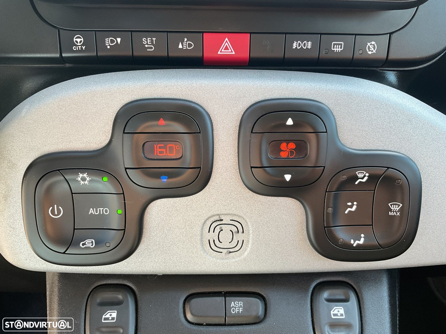 Fiat Panda 1.0 Hybrid City Cross - 41