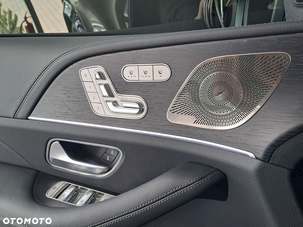 Mercedes-Benz GLE - 40