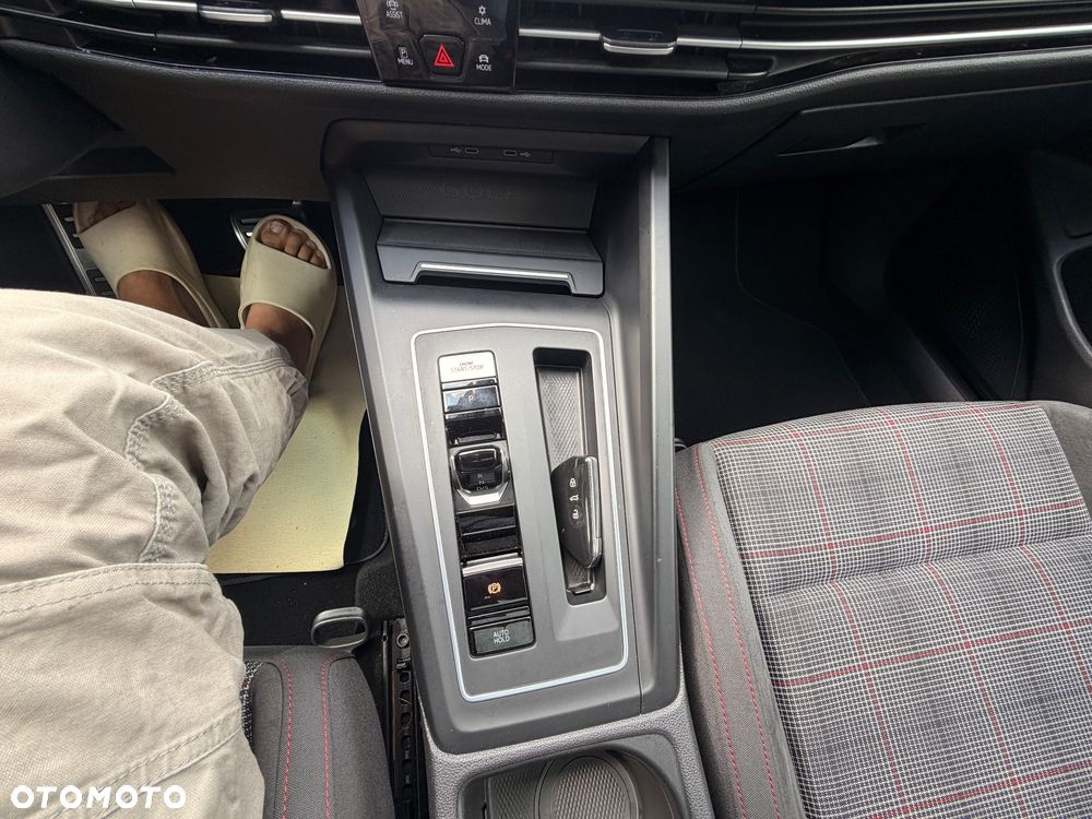 Volkswagen Golf 2.0 TSI OPF DSG GTI - 24