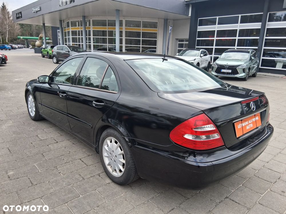 Mercedes-Benz Klasa E 240 4-Matic Classic - 10
