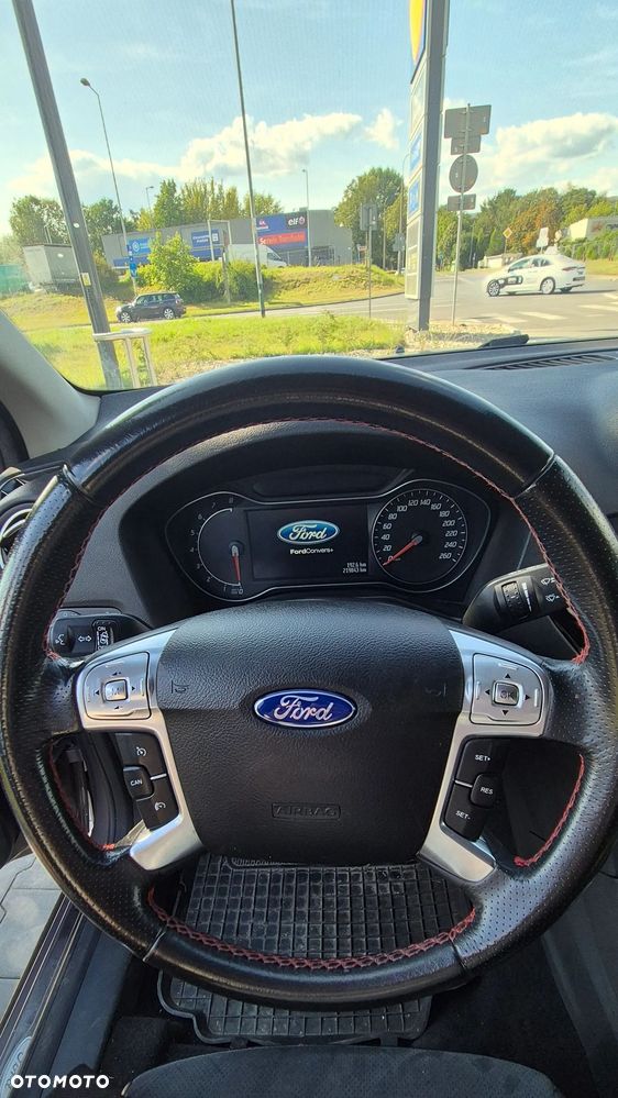 Ford Mondeo 2.0 T Titanium - 12