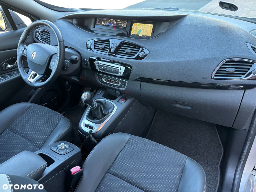 Renault Scenic Energy dCi 130 Start & Stop Bose Edition - 33