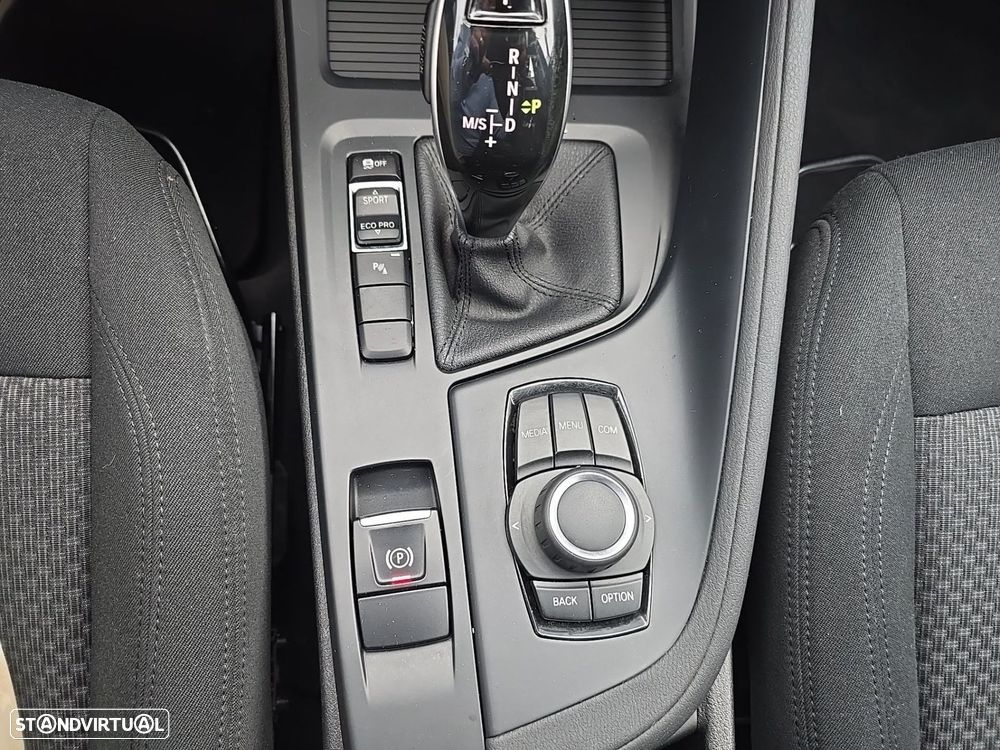 BMW X1 16 d sDrive Advantage Auto - 27