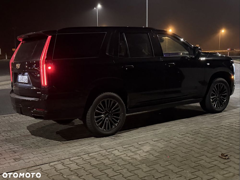 Cadillac Escalade - 6