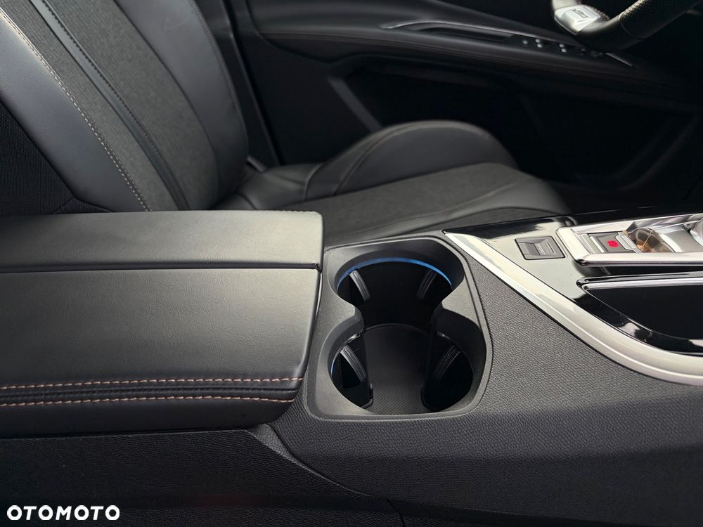 Peugeot 3008 - 22