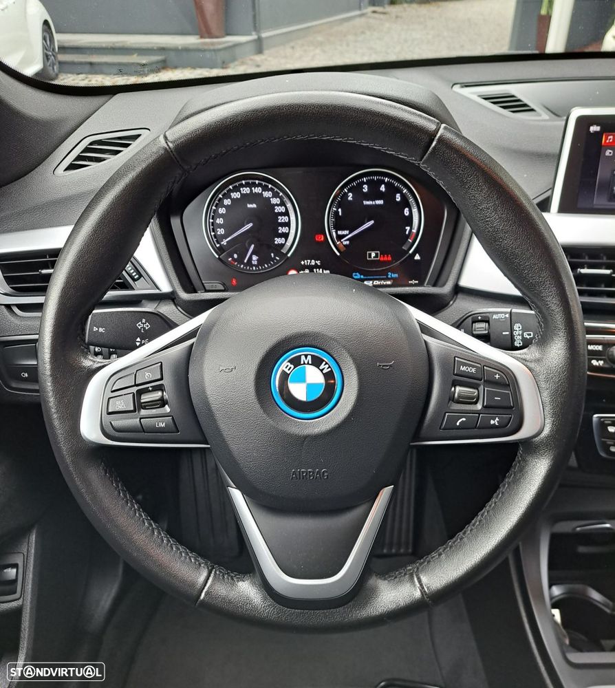 BMW X1 25 e xDrive Corporate Edition - 8