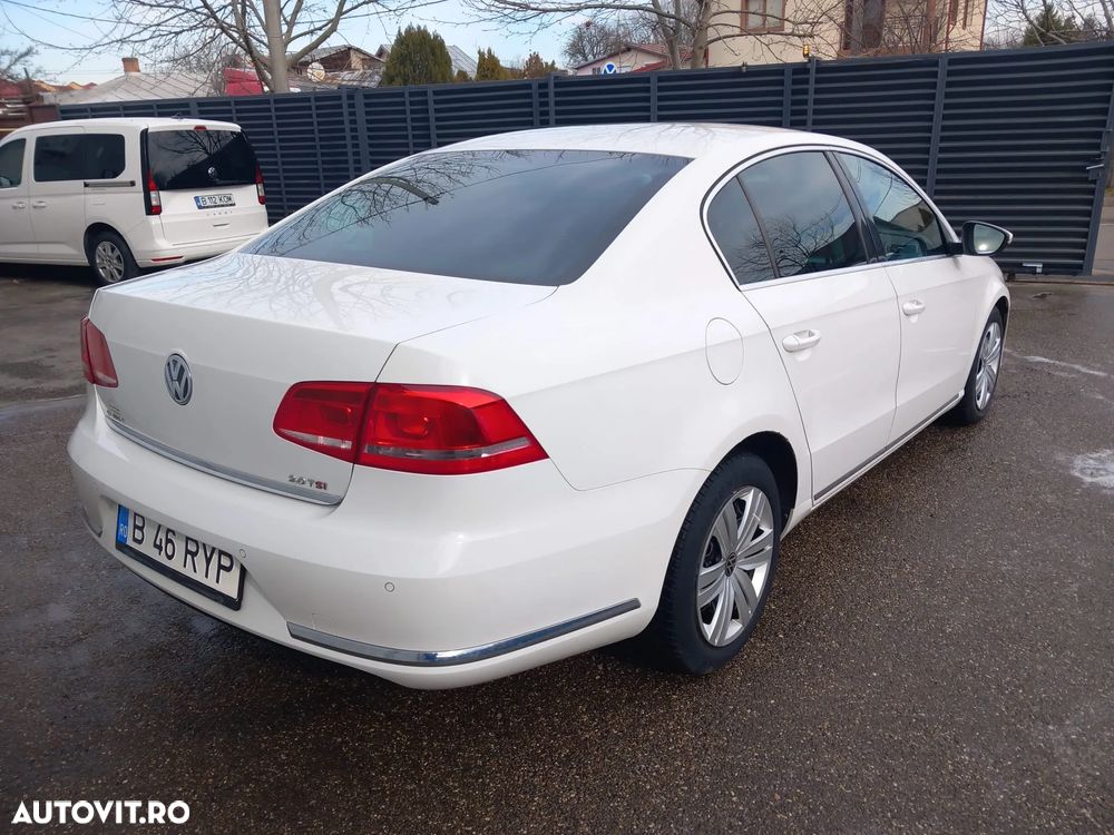 Volkswagen Passat - 11