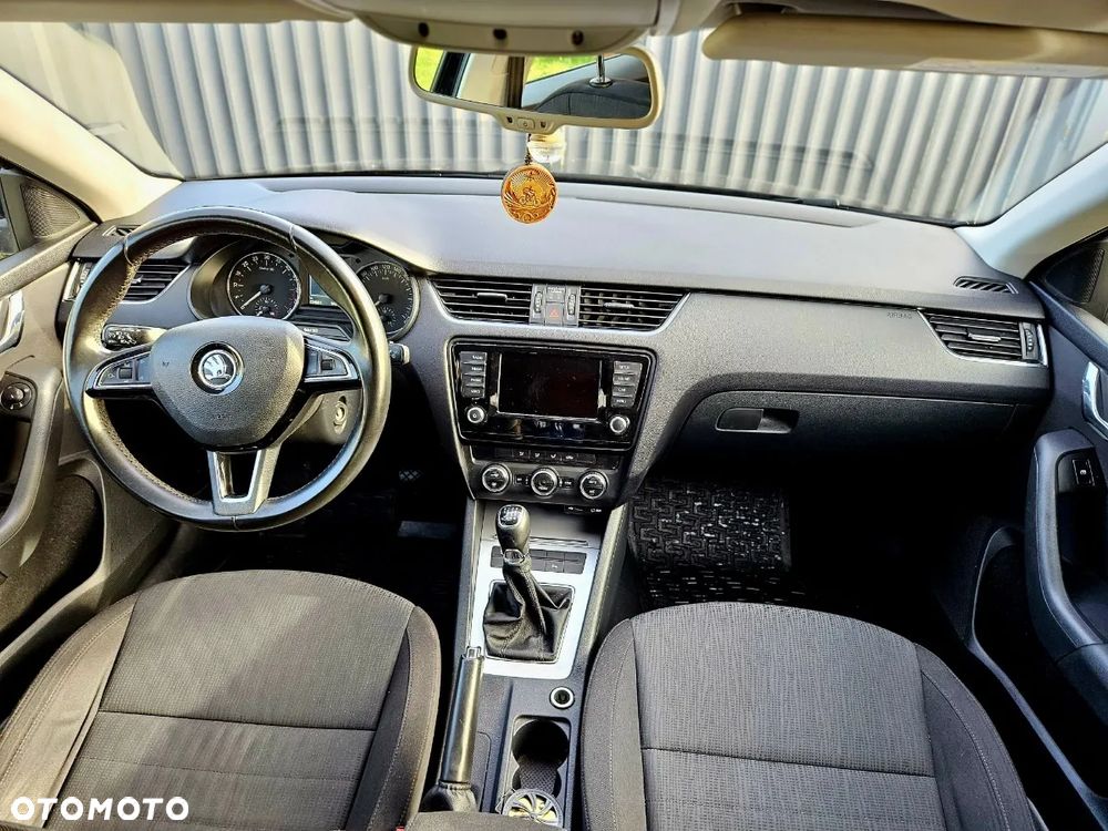 Skoda Octavia 2.0 TDI Edition - 8
