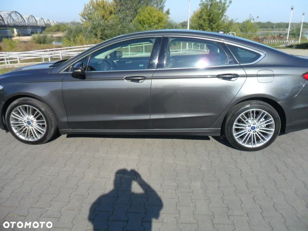 Ford Mondeo 2.0 EcoBoost Titanium - 8