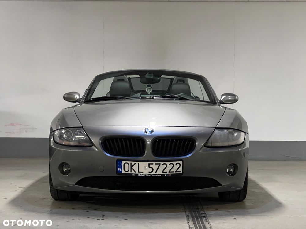BMW Z4 2.2i - 4
