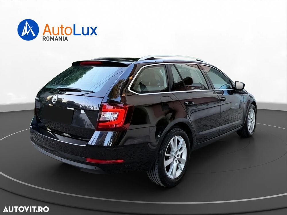 Skoda Octavia 2.0 TDI DSG Clever - 5