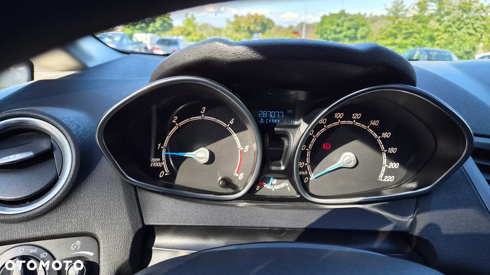 Ford Fiesta 2013 photo 5