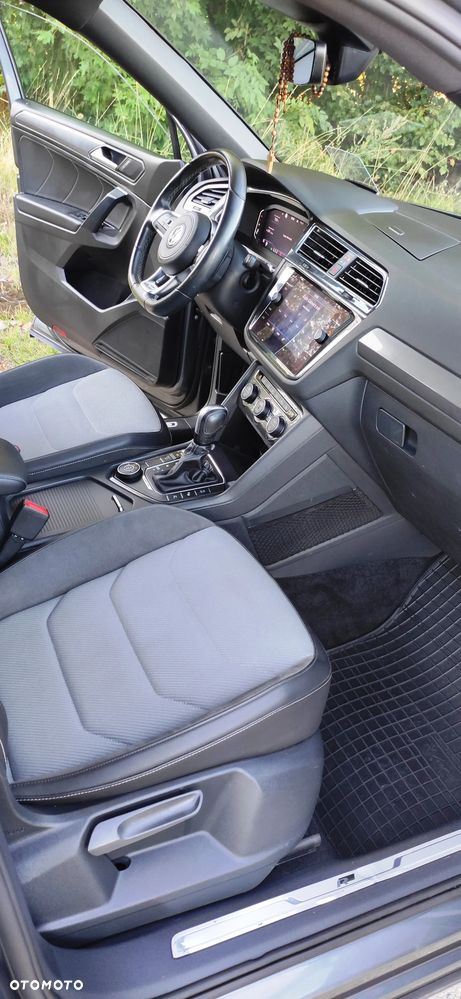 Volkswagen Tiguan 2.0 TDI SCR 4MotION DSG R-Line - 23