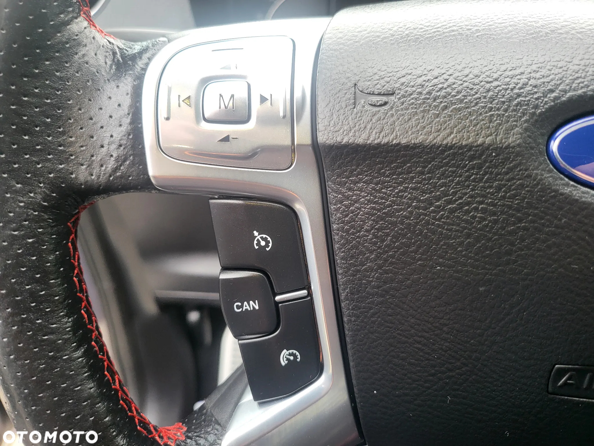 Ford S-Max 2.0 EcoBoost ST-Line - 30
