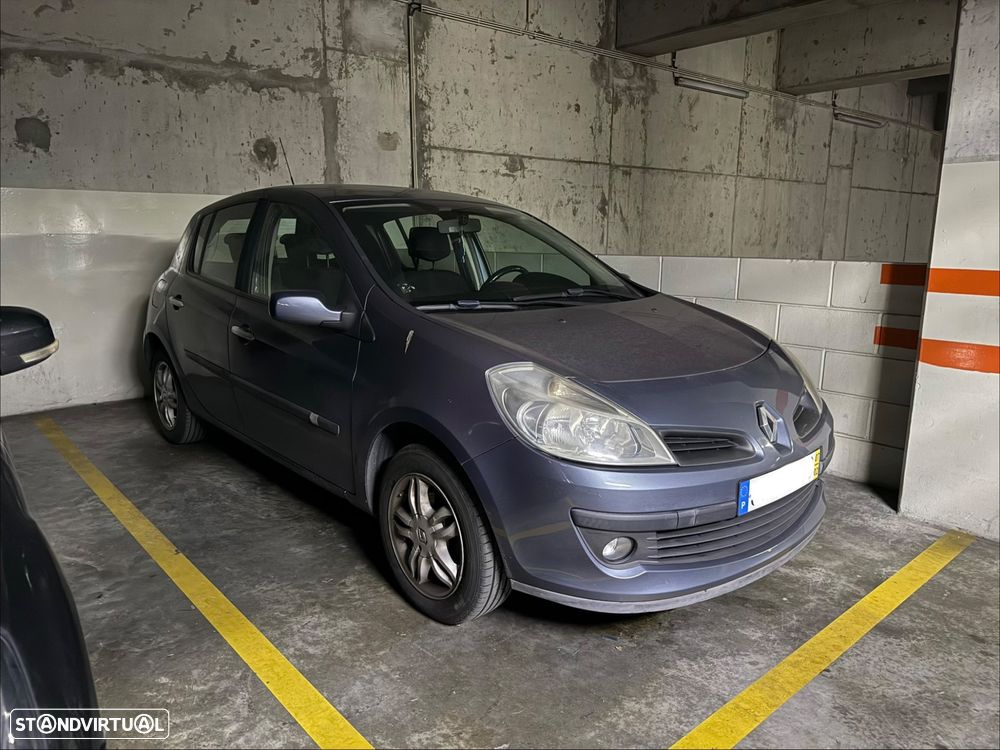 Renault Clio 1.2 16V SE Storia Dynamique - 2