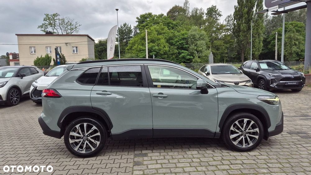 Toyota Corolla Cross 2.0 Hybrid Style - 17