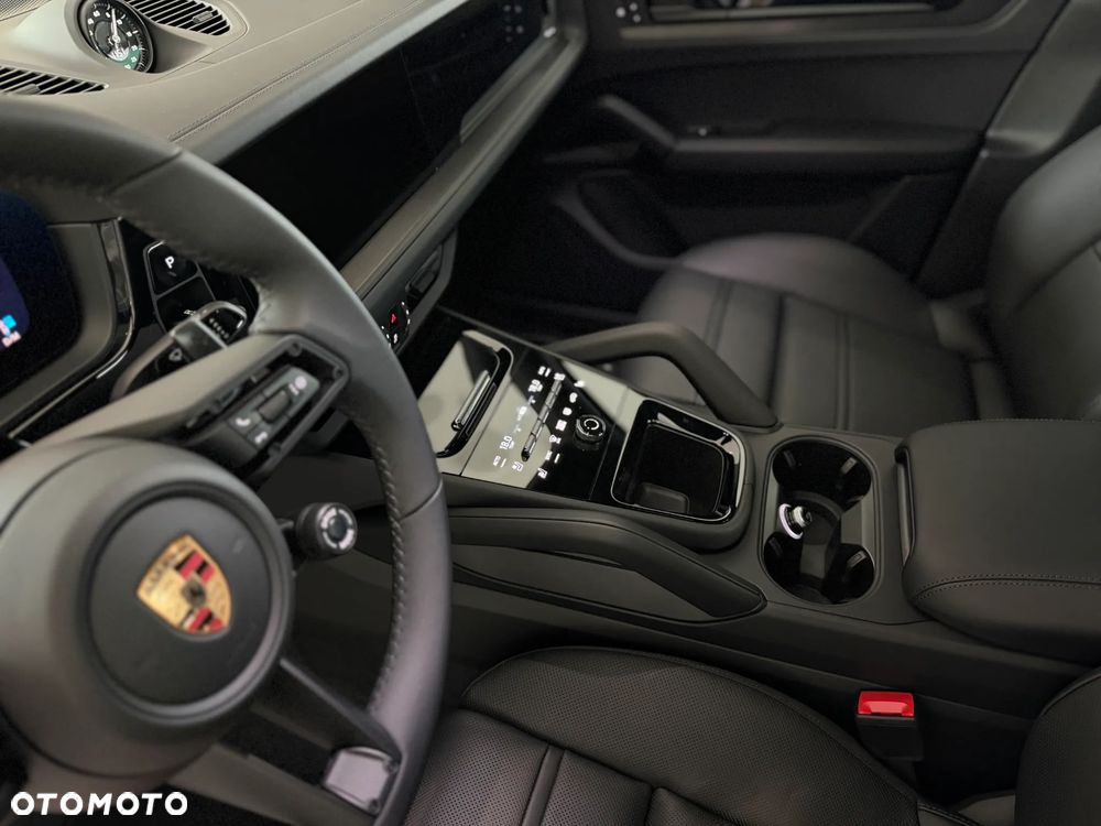 Porsche Cayenne Black Edition - 28