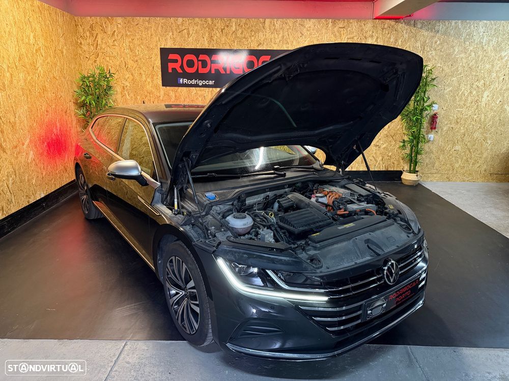 VW Arteon Shooting Brake - 25