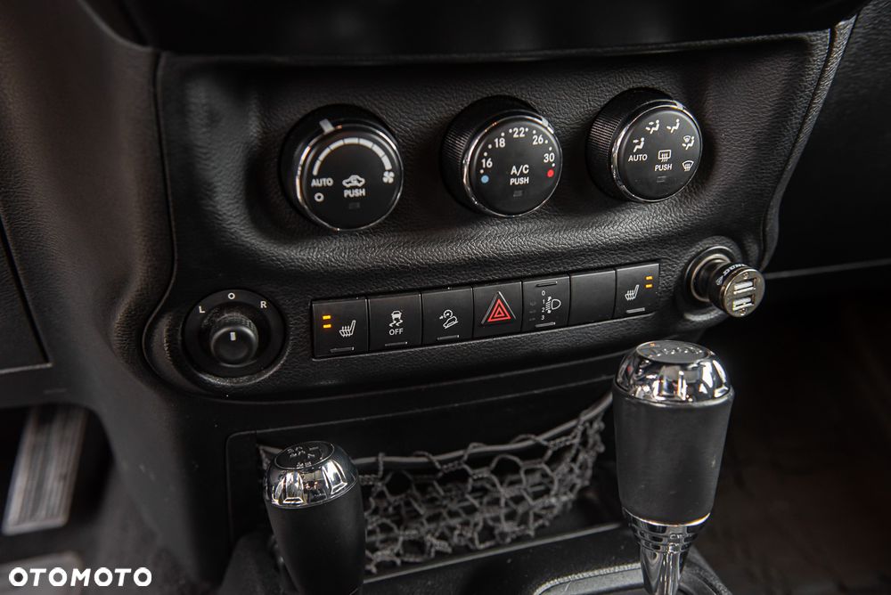 Jeep Wrangler - 19
