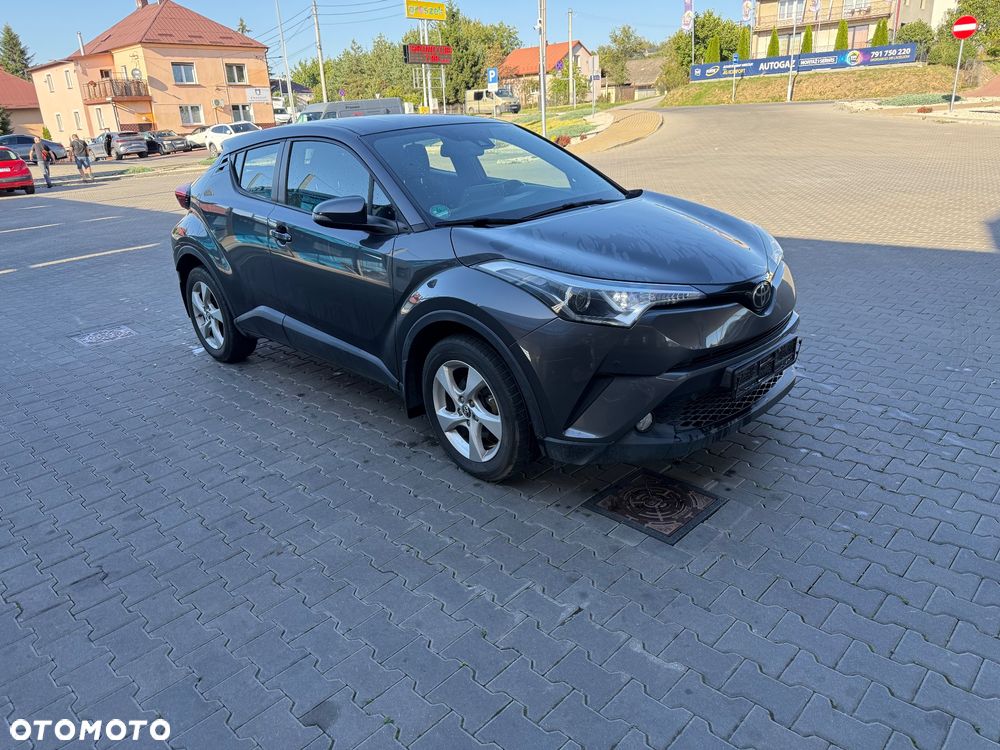 Toyota C-Hr 2017 photo 4