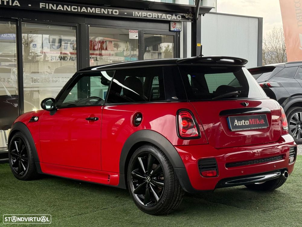 MINI 3 Portas Cooper D - 18